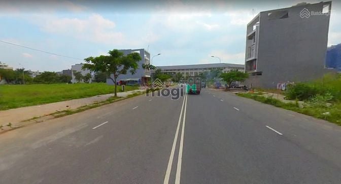 Hình ảnh Bán đất nền 2MT phường Phú Hữu, Quận 9