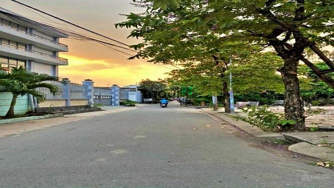 Hình ảnh Cần bán đất diện tích 198m2 đường 25 Tp. Thủ Đức giá chỉ 7ty9