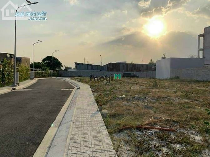 Hình ảnh Bán đất QL13 diện tích 220m2 Tp.Thủ Đức giá chỉ 8ty800