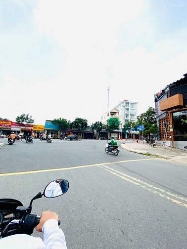 Hình ảnh 2,9 tỷ - đất 2 mặt hẻm 4m - sát chợ đêm Man Thiện - cực hiếm