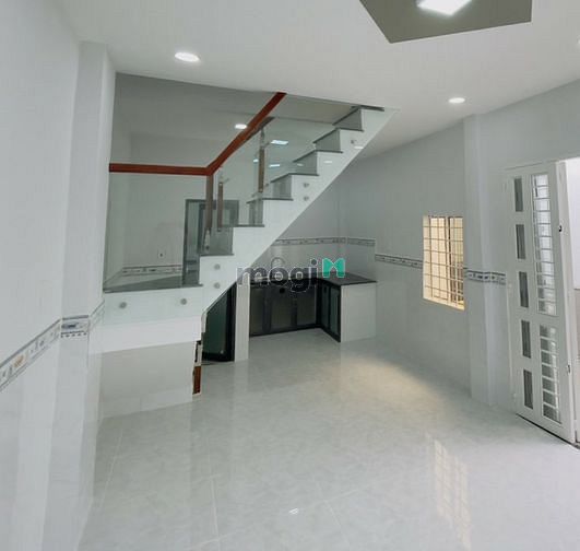Hình ảnh Bán Nhà HXH Lạc Long Quân 32m2 Giá Chỉ 3tỷ9