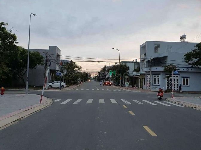 Hình ảnh Bán đất lô góc tại Quận 6, Tphcm. SHR