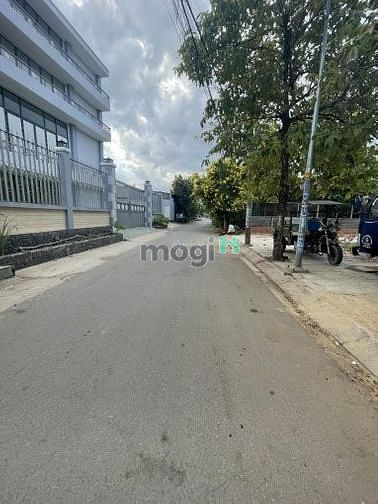 Hình ảnh Bán đất MT diện tích 200m2 KDC Bách Khoa Q9 giá chỉ 7 tỷ