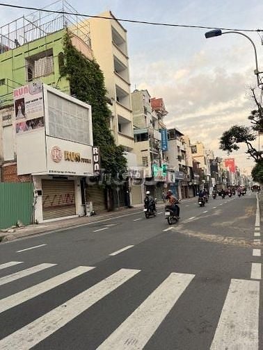 Hình ảnh Bán gấp lô MT Bình Phú,Phường 11,Quận 6