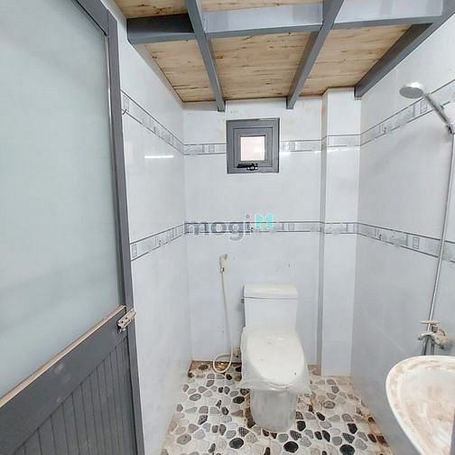 Hình ảnh Phòng mới 100% , thoáng mát ,sạch sẽ , ăn ninh