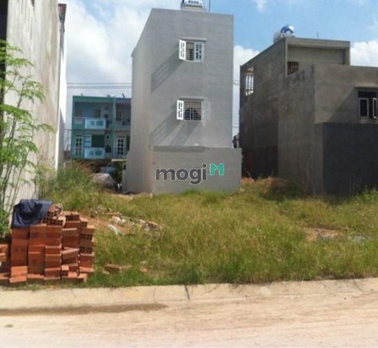 Hình ảnh Bán đất mặt tiền tỉnh lộ 10 đối diện KCN Hạnh Phúc. SHR CC ngay.