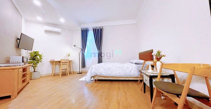 Hình ảnh Cho Thuê Căn Hộ Dịch Vụ ở Tân Bình Mặt Tiền Đường Cộng Hoà