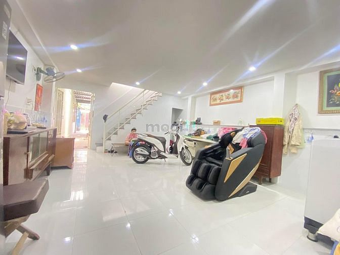Hình ảnh GIÁ RẺ 35M2, 4 Tầng 2Tỷ75 Tân Kỳ Tân Quý, Sát AEON Tân Phú.
