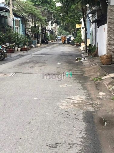 Hình ảnh Hiếm - Hẽm 340 Lê Văn Quới (8m) - 126m2 chỉ nhỉnh 7tỷ
