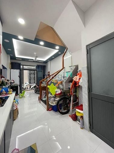 Hình ảnh Cần Bán Nhà Đ.Kha Vạn Cân,Thủ Đức 40m2_2Tỷ_SHR