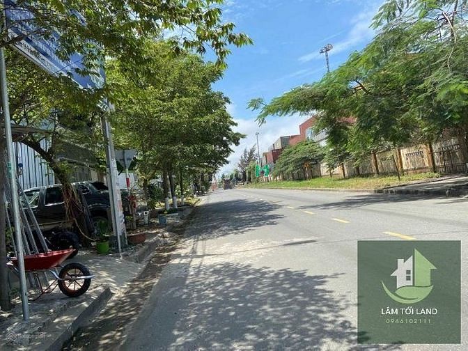 Hình ảnh Bán lô đất vị trí đắc địa phố TRẦN NHÂN TÔNG 100m2 5tỷ1 đường 20m