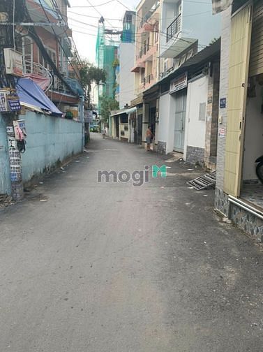 Hình ảnh Cho thuê nhà HXT D2, DT: 4x15m, 3 lầu đẹp, hẻm thông