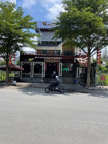 Hình ảnh Cần cho thuê Biệt thự Sedeco Tân Phong, nhà đẹp, có thang máy