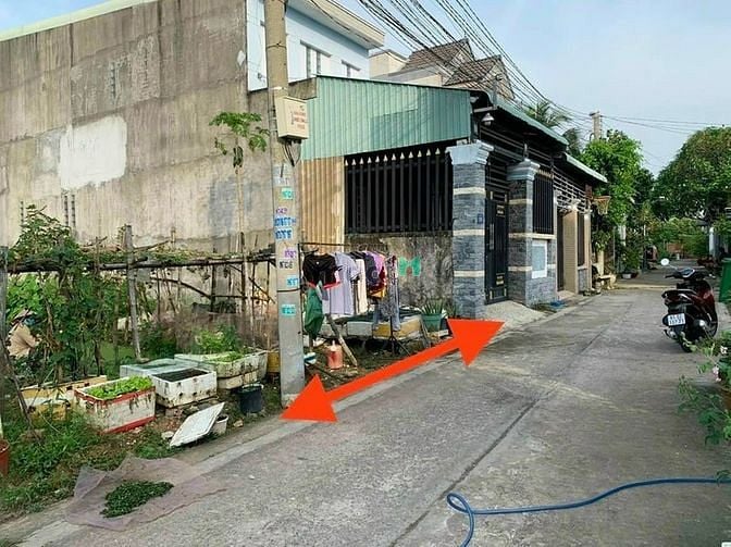 Hình ảnh Bán đất Hưng Định vị trí đẹp, thông ra chợ chòm sao