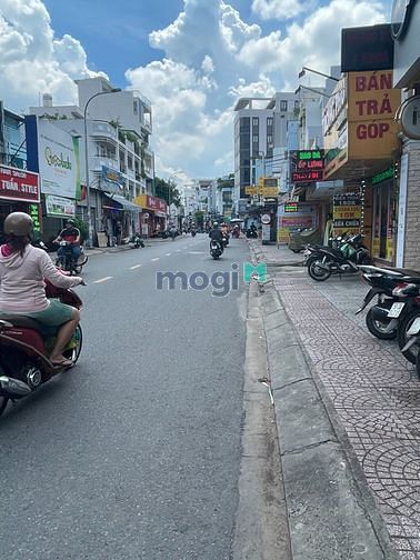 Hình ảnh Cho thuê nhà HXH 8m  449/16c Sư Vạn Hạnh, Quận 10