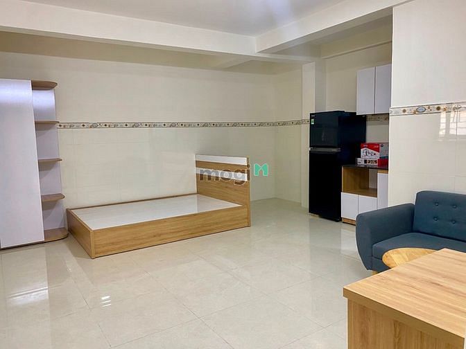 Hình ảnh Studio Cửa Sổ/Ban Công Giá SV Hoàng Hoa Thám Thám TB
