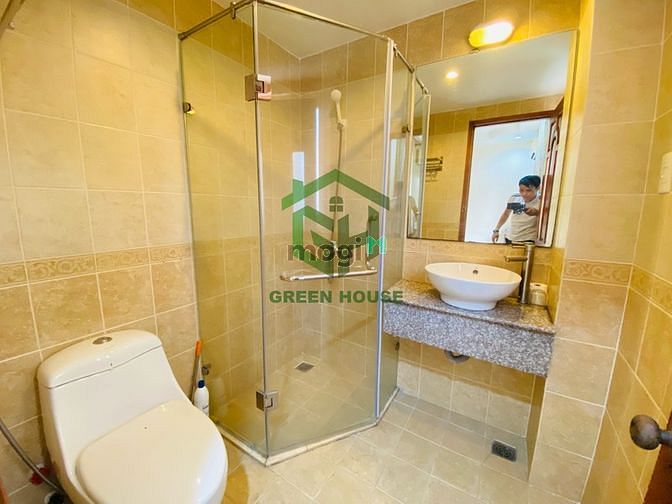 Hình ảnh View Ban Công Giá SV Gần Bay Bạch Đằng Tân Bình