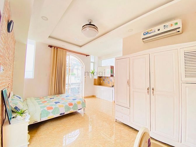 Hình ảnh View Ban Công Full NT Ngay Lê Văn Sỹ Phú Nhuận