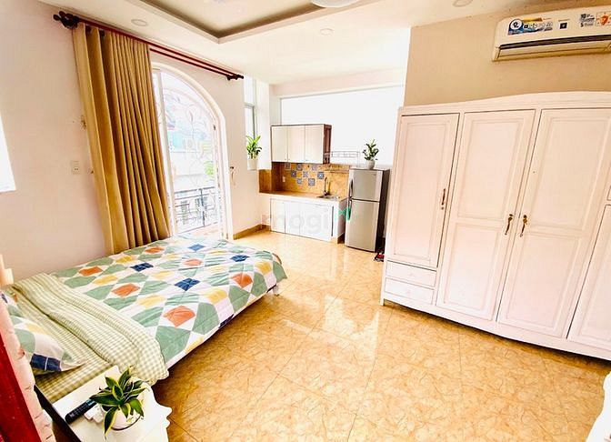 Hình ảnh View Ban Công Full NT Ngay Lê Văn Sỹ Phú Nhuận