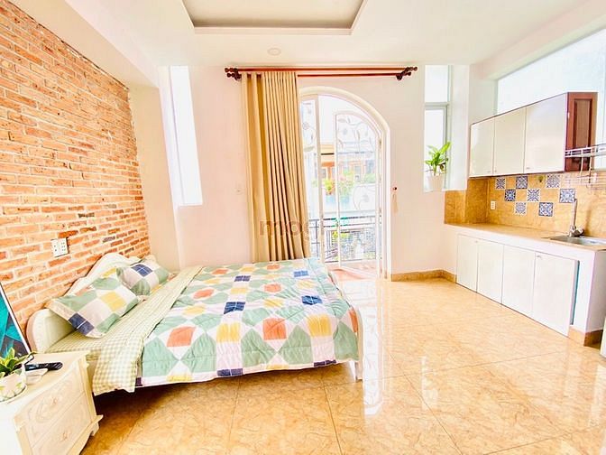 Hình ảnh View Ban Công Full NT Ngay Lê Văn Sỹ Phú Nhuận