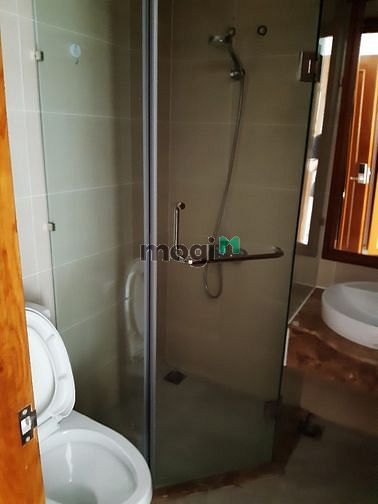 Hình ảnh Mb6623 nạp rút nhanh chóng Sky Center, 2 phòng ngủ, 75m2, NTCB, Giá thuê 14Tr/ tháng.