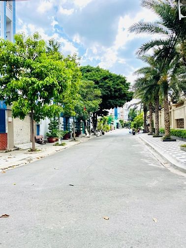 Hình ảnh Chính chủ cần bán gấp lô đất tại TÊN LỬA-Bình Tân
