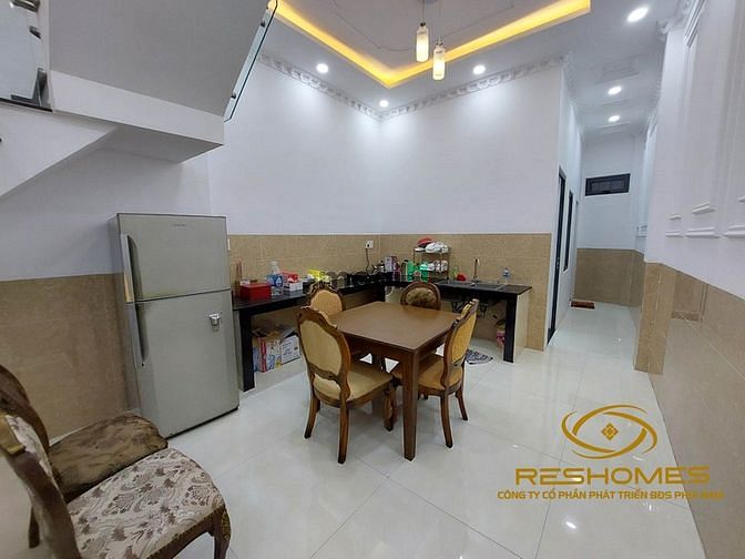 Hình ảnh Cho Thuê Nhà Đẹp 100% ĐẦY ĐỦ NỘI THẤT gia đình
