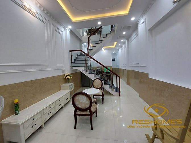 Hình ảnh Cho Thuê Nhà Đẹp 100% ĐẦY ĐỦ NỘI THẤT gia đình