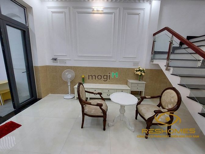 Hình ảnh Cho Thuê Nhà Đẹp 100% ĐẦY ĐỦ NỘI THẤT gia đình