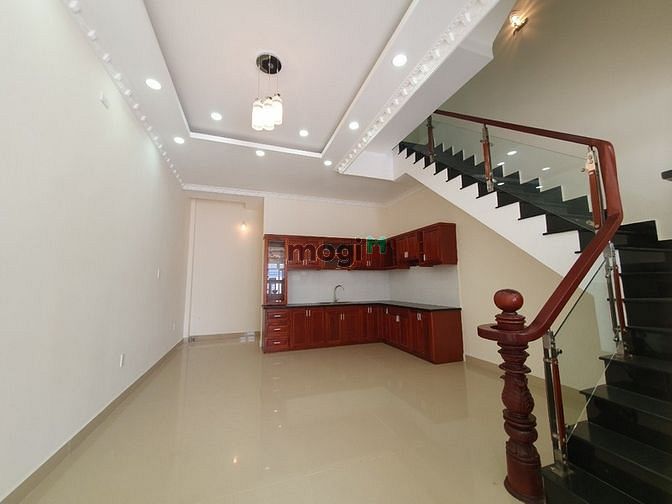 Hình ảnh Nhà HXH 110m2 đất, 1 trệt 3 lầu. Cách Cầu Bình Lợi chỉ 1Km