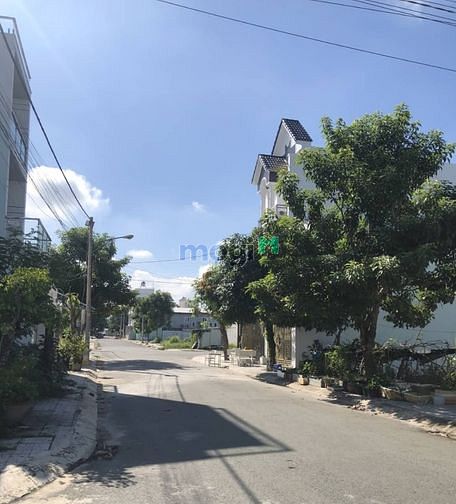 Hình ảnh Bán đất nền mặt tiền Bình Chánh