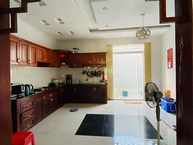 Hình ảnh Cho thuê nhà diện tích lớn đường Trịnh Quang Nghị P7Q8
