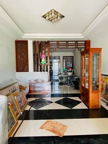 Hình ảnh Cho thuê nhà diện tích lớn đường Trịnh Quang Nghị P7Q8
