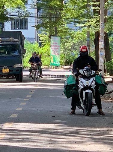 Hình ảnh Cho thuê nhà diện tích lớn đường Trịnh Quang Nghị P7Q8