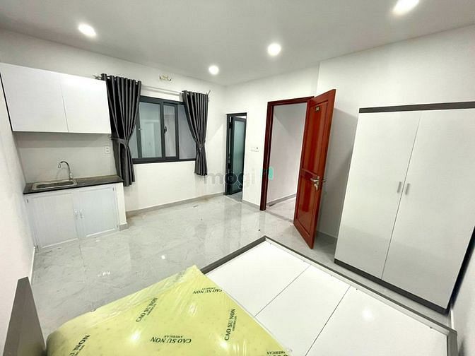 Hình ảnh Phan Đăng Lưu Phú Nhuận Studio cửa sổ giá tốt