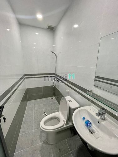 Hình ảnh Phan Đăng Lưu Phú Nhuận Studio cửa sổ giá tốt