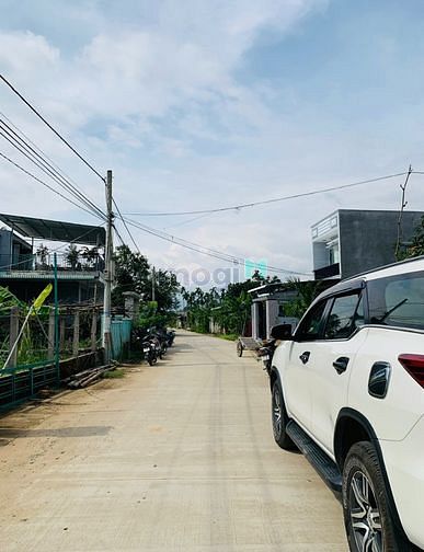 Hình ảnh cặp 200m2 ngang 8m mặt tiền QH 15m5 gần dốc Bồ Bồ