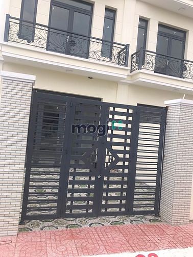 Hình ảnh Nhà phố mới xây cần bán gấp đã có sổ