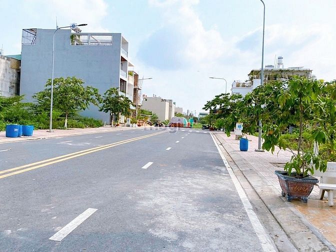 Hình ảnh Cần bán Nền Đất quận Bình Tân Diện Tích 100m2 Nằm Cạnh Bệnh Viện Bình