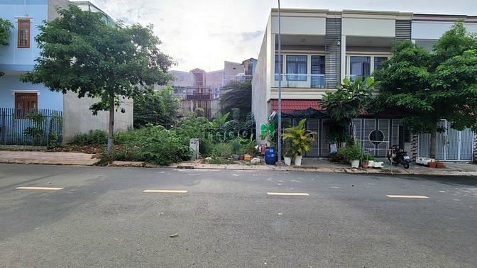Hình ảnh Ngân hàng thanh lý lô đất Lê Thị Chợ, Tân Phú,Q7,90m2, giá 3,6 tỷ nền