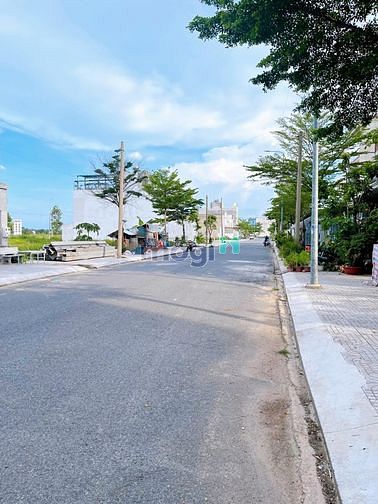 Hình ảnh Bán cặp 210m2 KDC Tên Lửa 2 liền kề KCN Rạng Đông xây dựng tự do có sổ