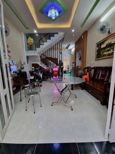 Hình ảnh Bán nhà sát quận 7 đã có sổ riêng hoàn công