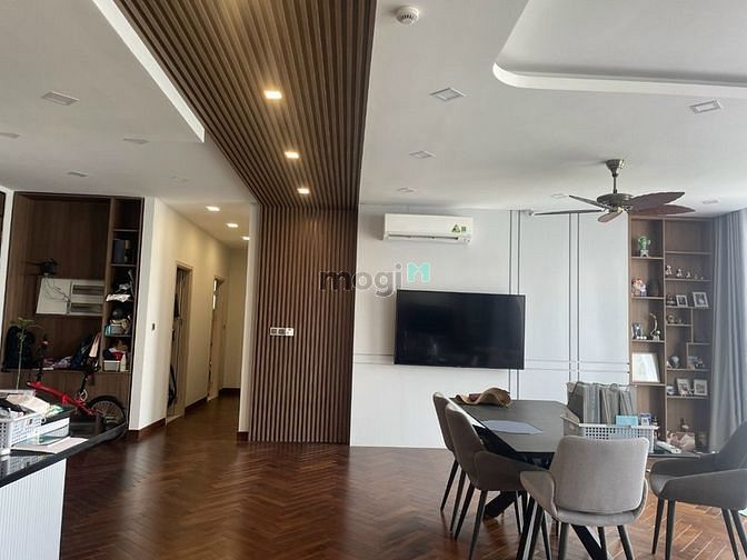 Hình ảnh Bán Penthouse Midtown cực hiếm ở Midtown