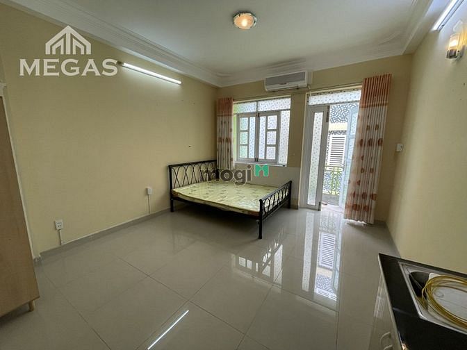 Hình ảnh Phòng Studio_Giá rẻ_30m2_Ban công mát_Hoàng Văn Thụ_ra sân bay3minites