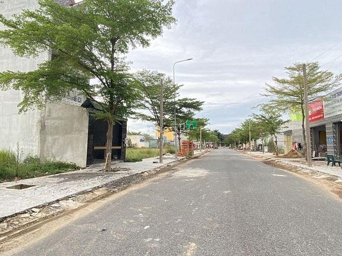 Hình ảnh Cần ra 2 Lô đất thổ cư 10x26 Đối diện KCN