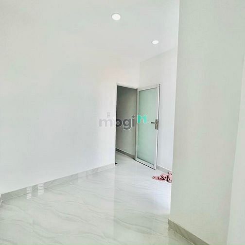 Hình ảnh Ngay MM MEGA MARKET, Giá Chỉ 2 Tỷ 3, DT: 45m2, Đ. Bình Phú – Q.6. SHR.