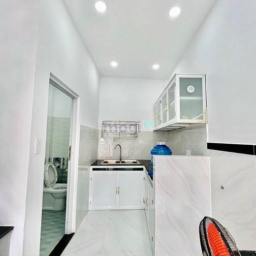 Hình ảnh Ngay MM MEGA MARKET, Giá Chỉ 2 Tỷ 3, DT: 45m2, Đ. Bình Phú – Q.6. SHR.