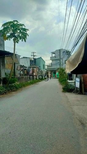 Hình ảnh Kẹt tiền cần bán gấp nhà ở ĐT824 giá 5,4 tỷ, SHR