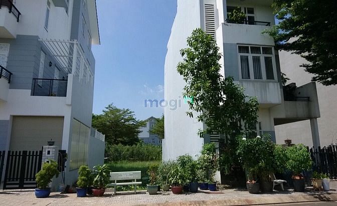 Hình ảnh Bán đất mặt tiền đẹp KDC Gia Hoà, Phước Long B, Q9, lô 100m2, Sổ riêng