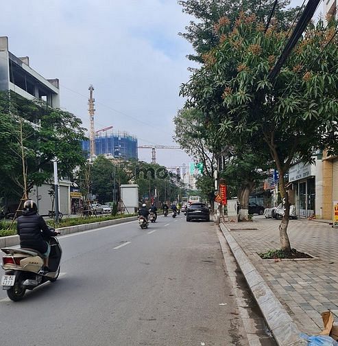Hình ảnh Mặt phố Lạc Long quân, vỉa hè 7m, Gần Lotte, Kinh doanh đỉnh.